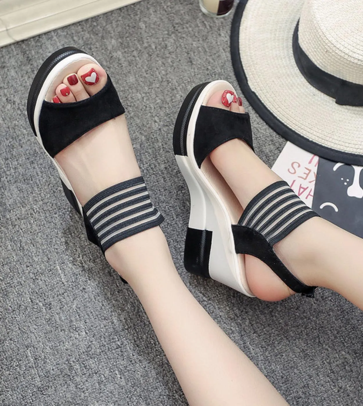 2022 New Summer Fashion Elegant Wedge Heels Sandali da donna Bocca di pesce Sandali alla moda Scarpe da donna traspiranti Comfor