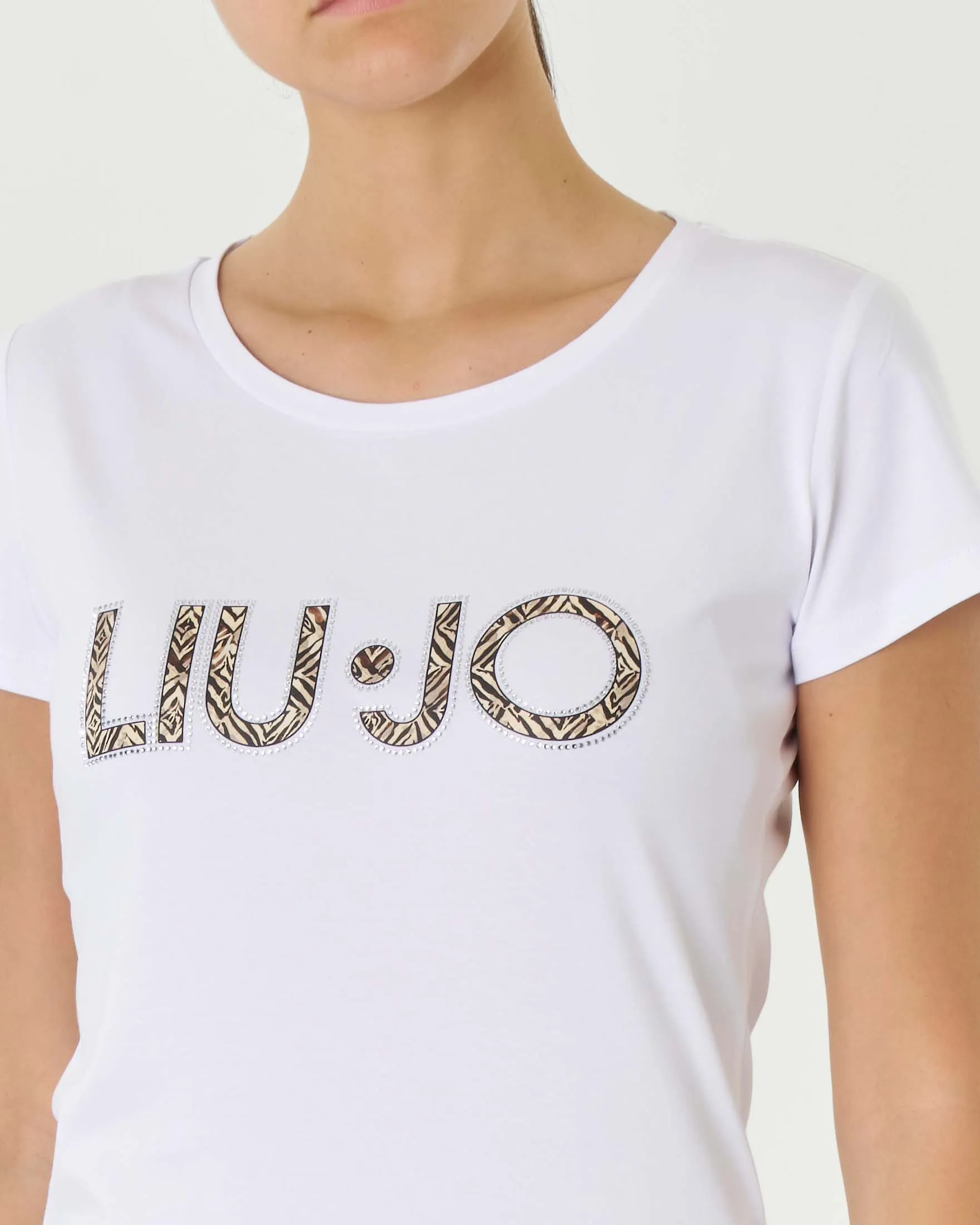 T-shirt bianca in cotone stretch con stampa maxi logo a fantasia zebrata con bordi in strass