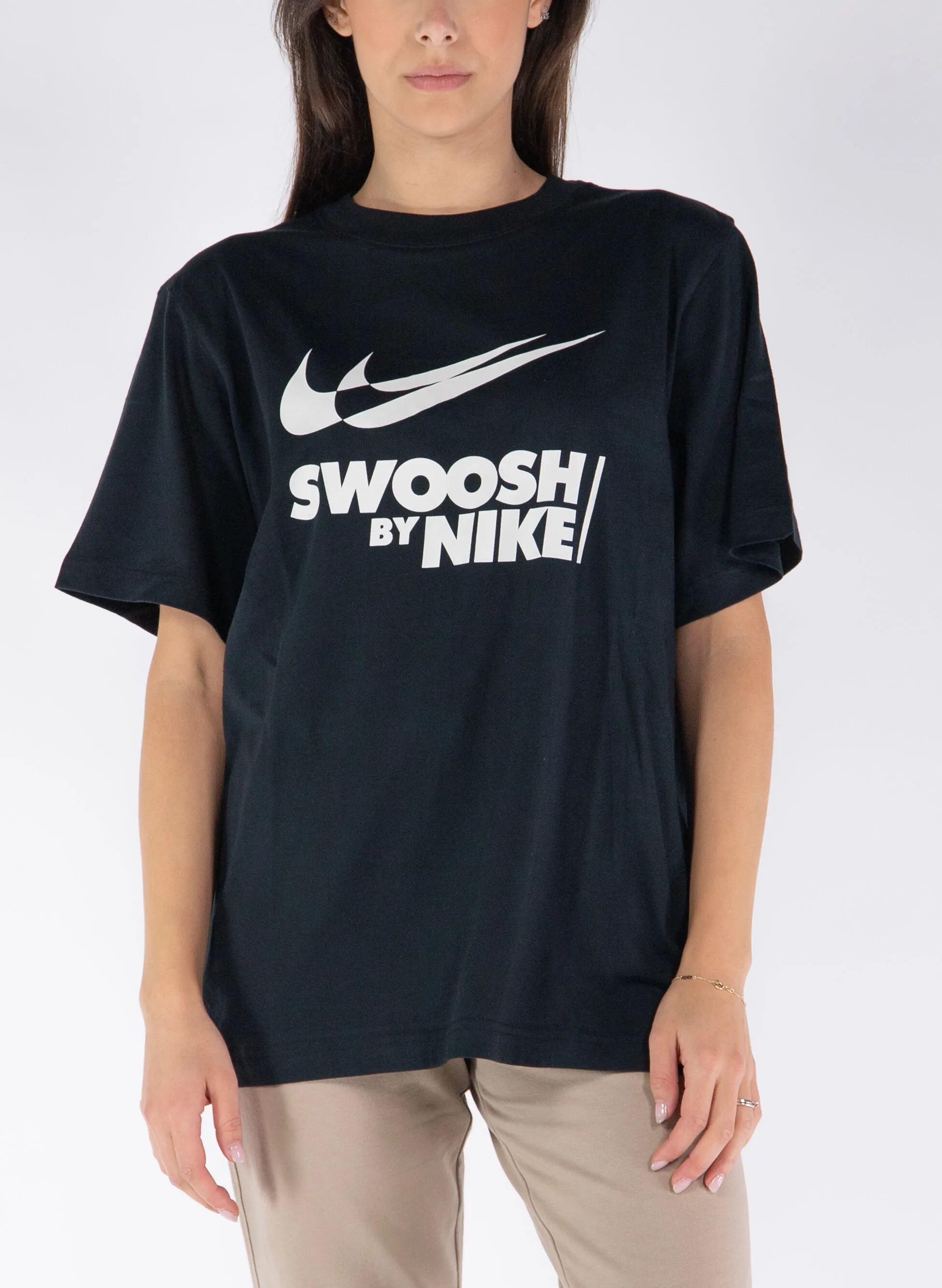 t-shirt stampa swoosh