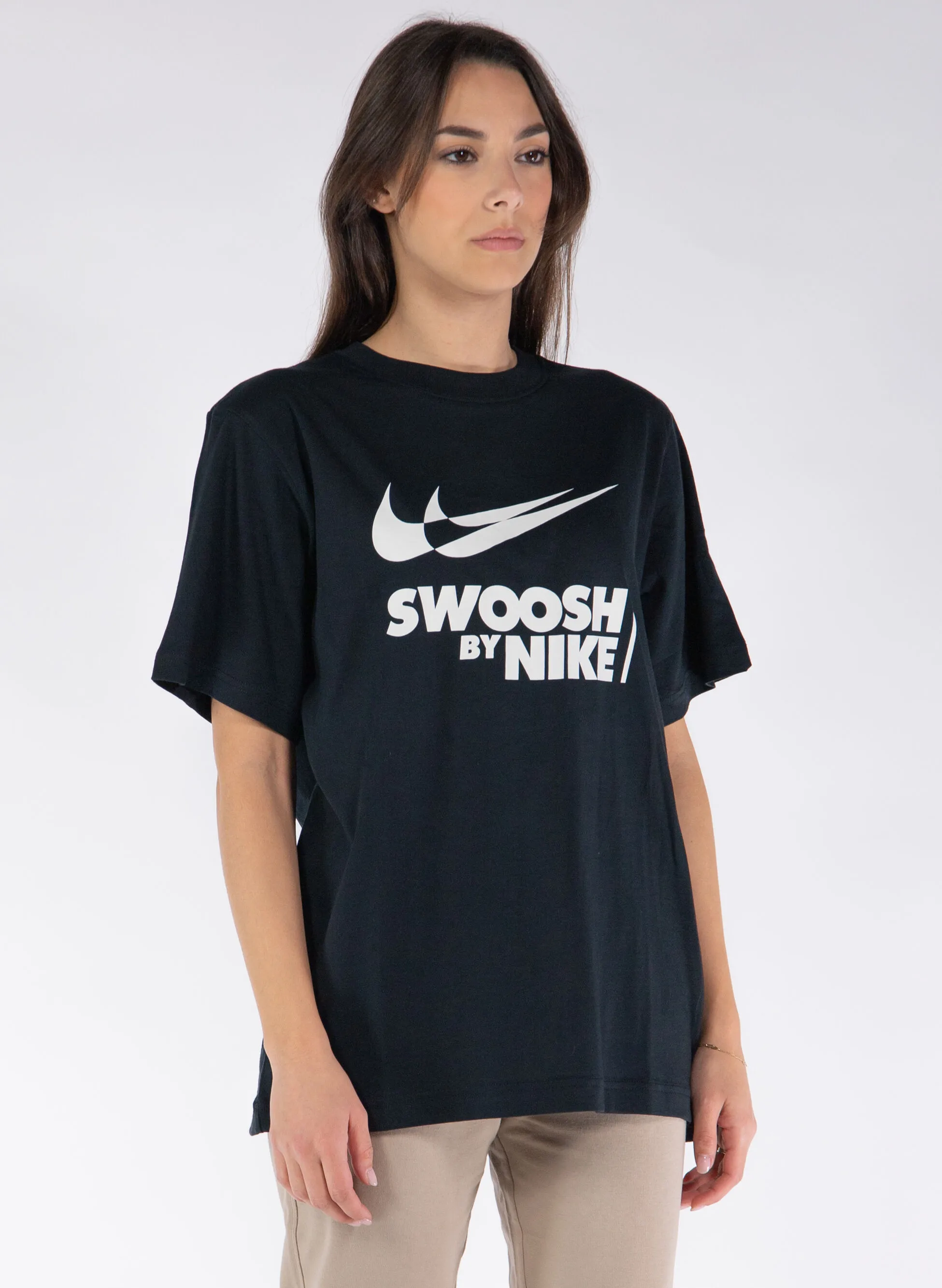 t-shirt stampa swoosh